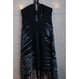 LulaRoe Mimi shawl / poncho